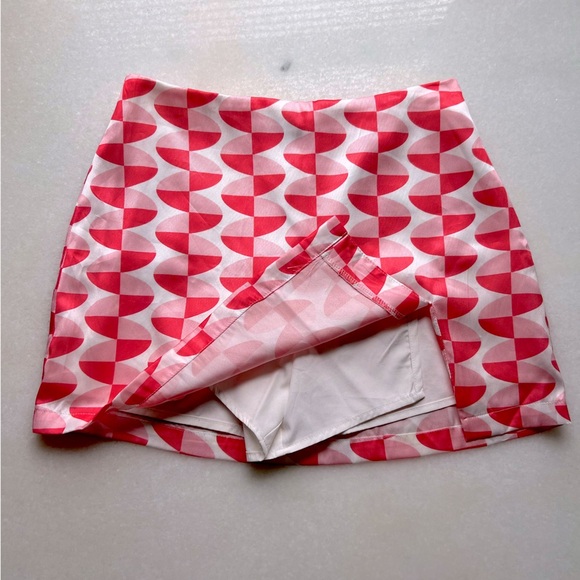 High Waisted Geometric Mini Skort - Picture 2 of 3